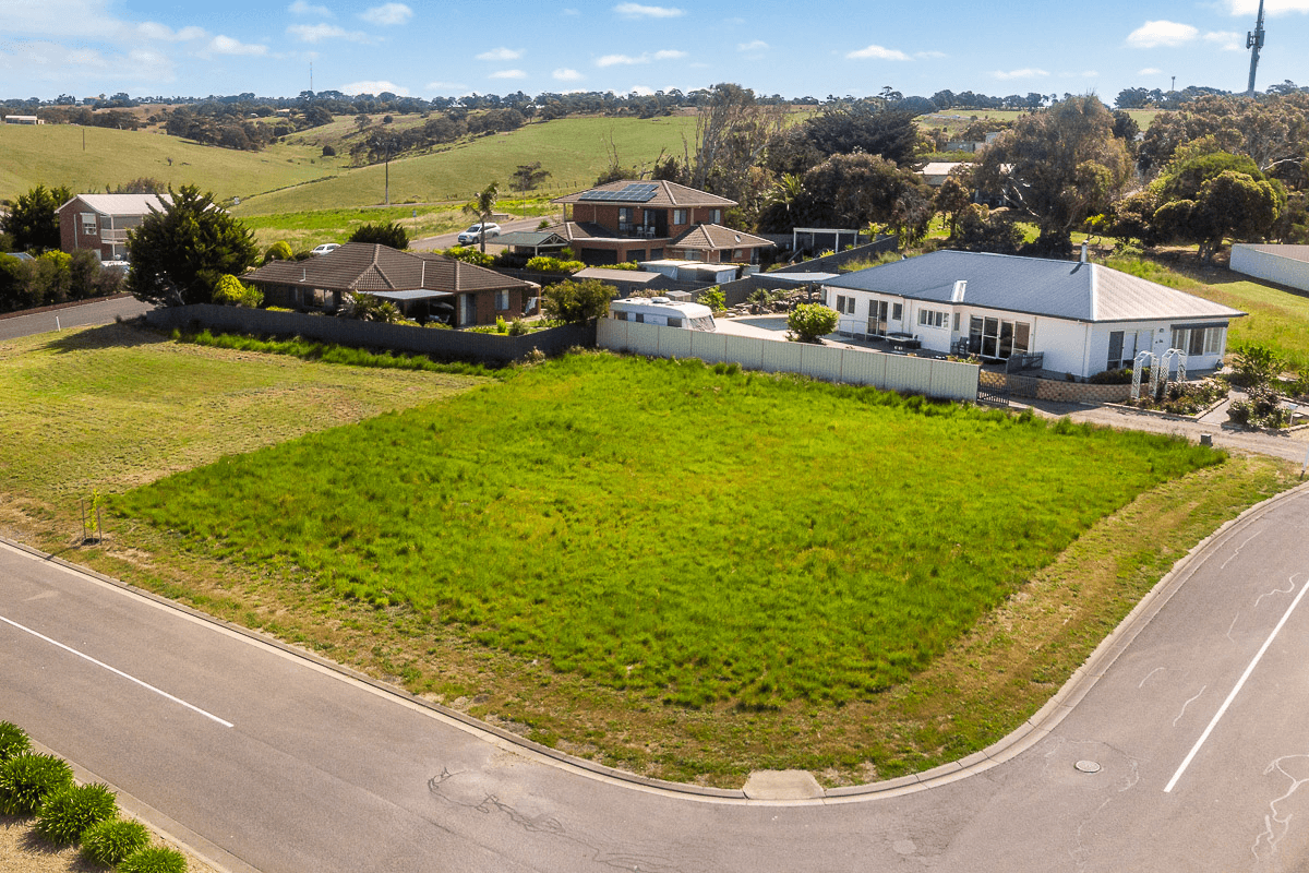 3 Stone Hut Cct, ENCOUNTER BAY, SA 5211