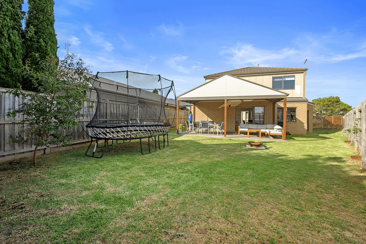 37 Paperbark Place, INVERLOCH, VIC 3996