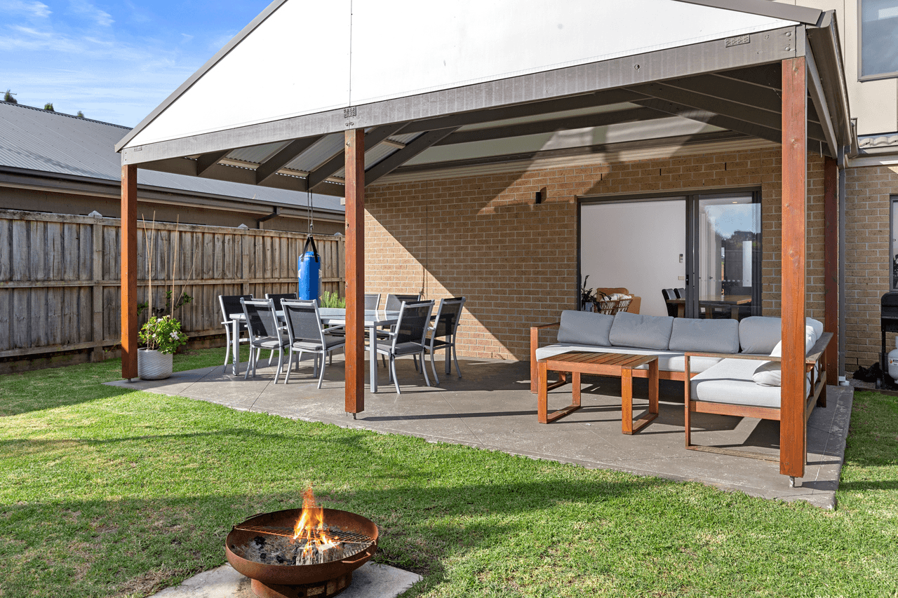 37 Paperbark Place, INVERLOCH, VIC 3996