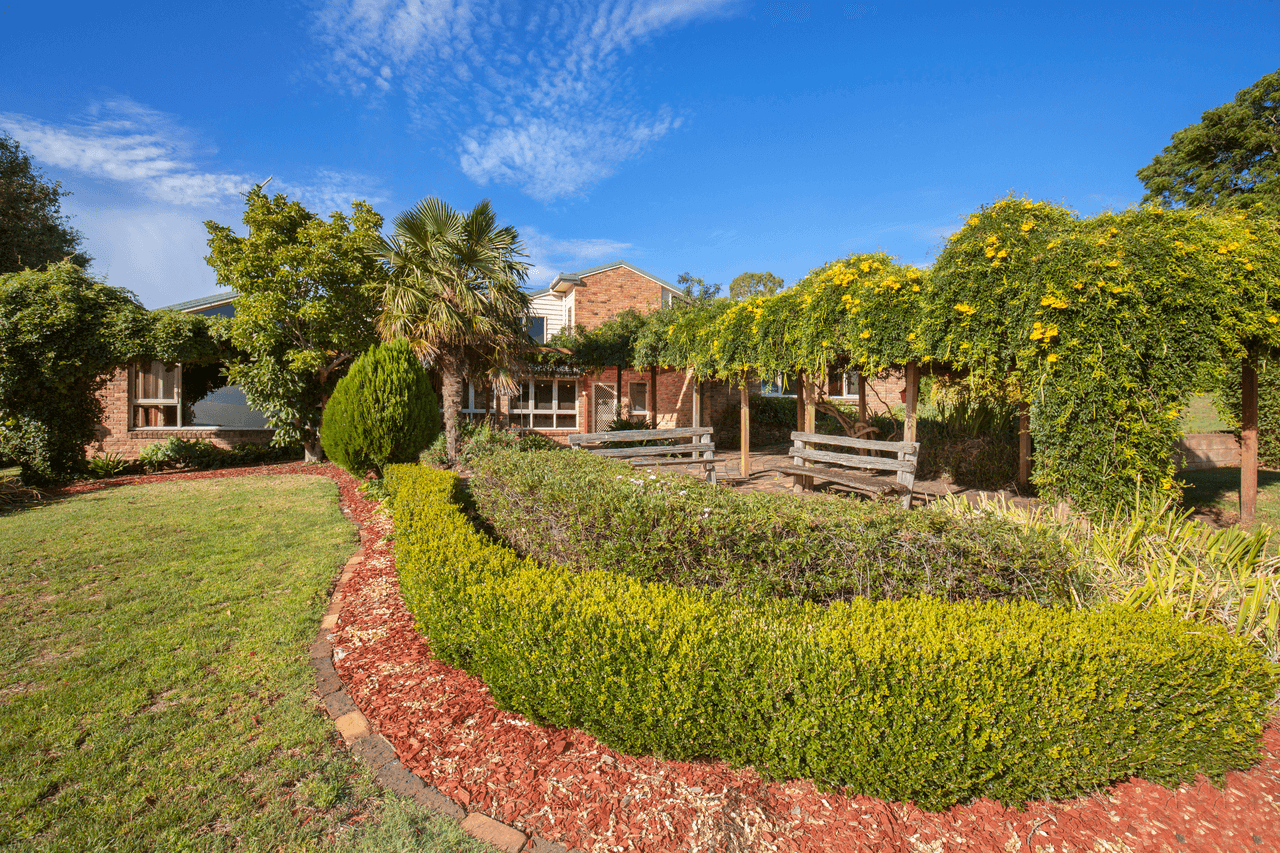 "Cherrywood" 240 Bundarra Road, ARMIDALE, NSW 2350