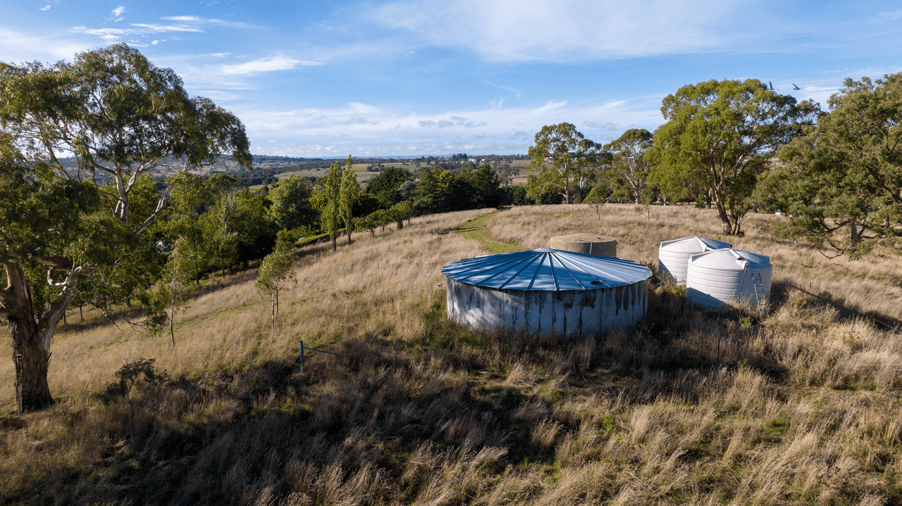 "Cherrywood" 240 Bundarra Road, ARMIDALE, NSW 2350