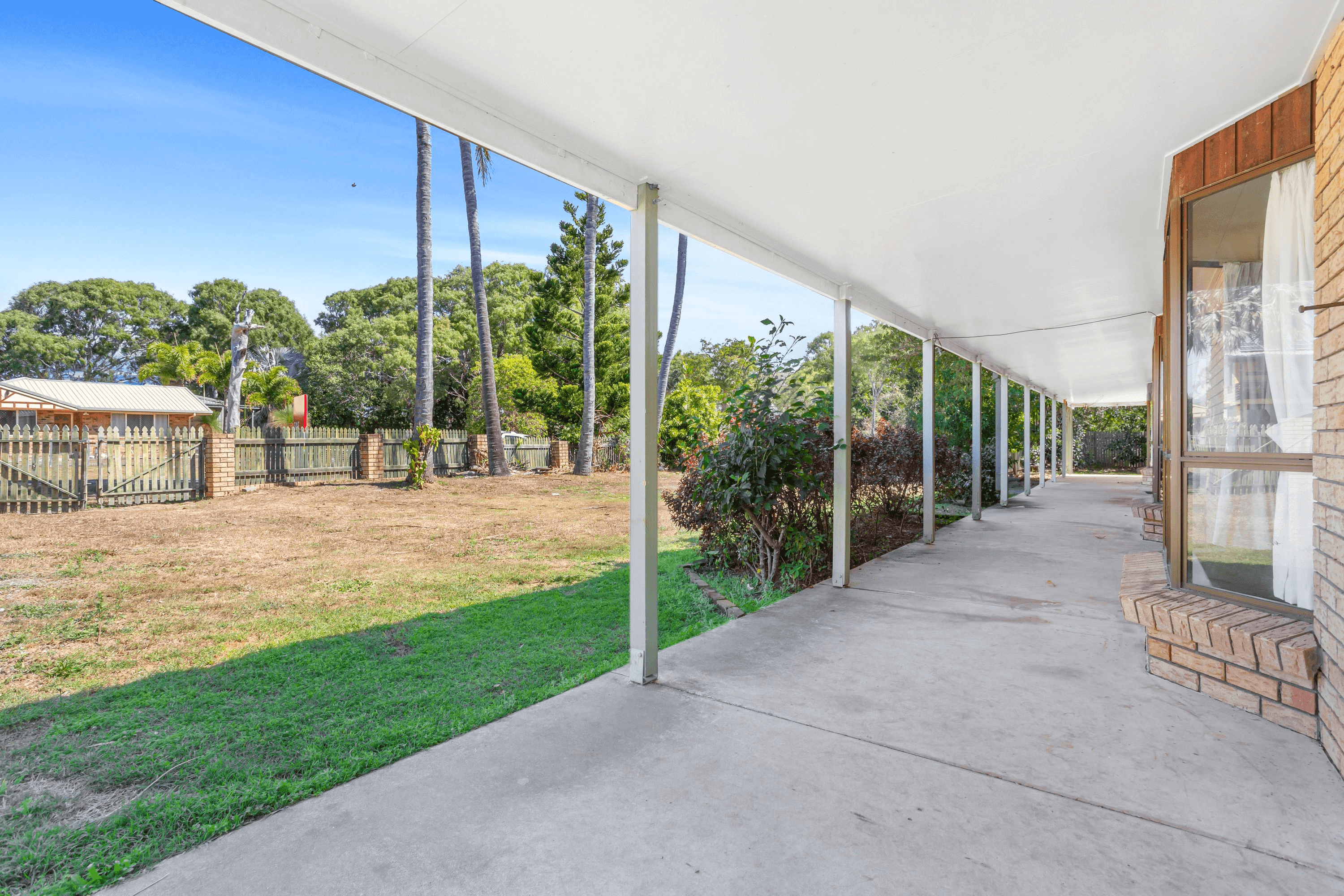 5 Hitchcock Lane, KEPPEL SANDS, QLD 4702