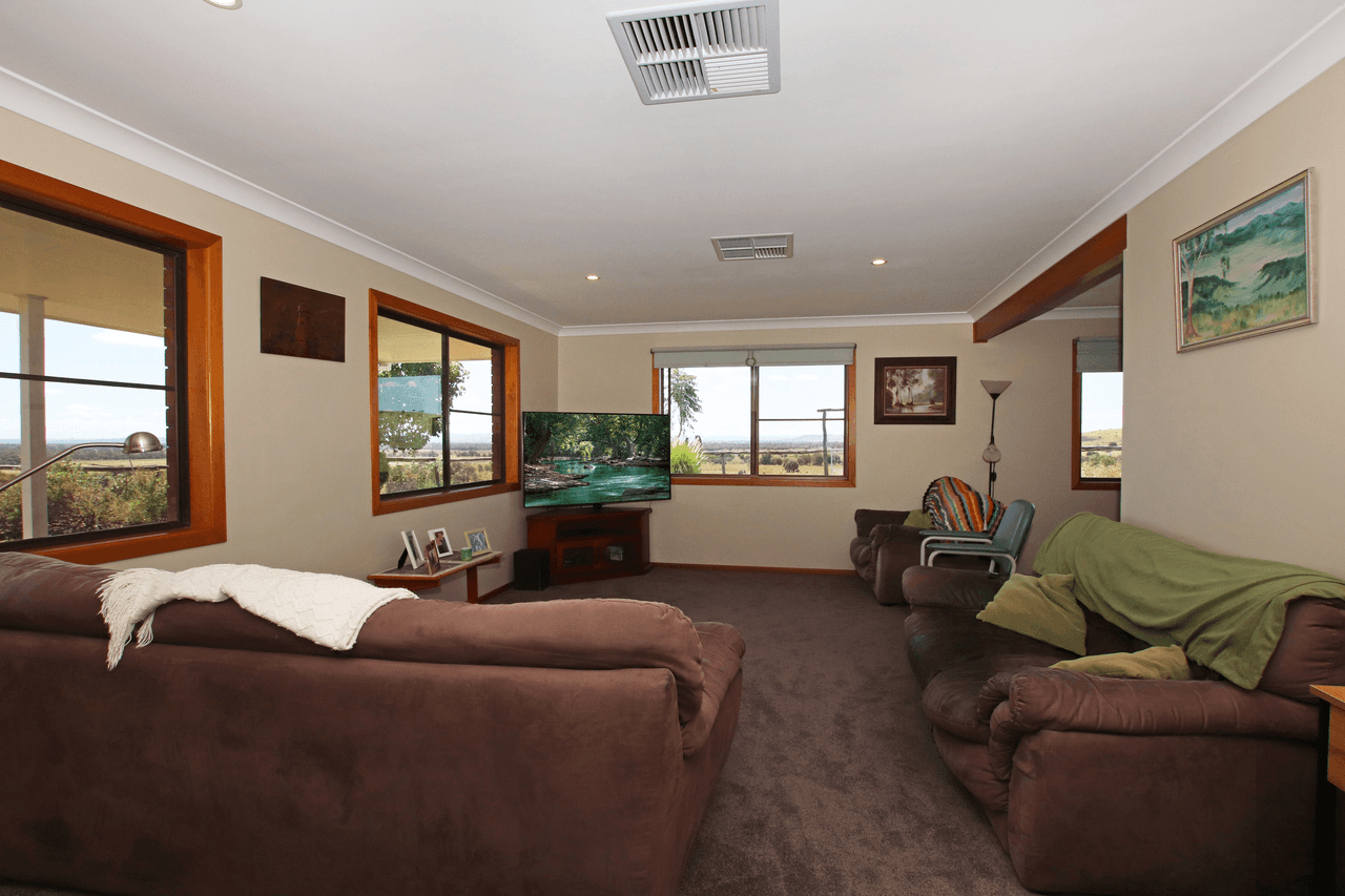 Arkarra / 12793 Dawson Highway, BILOELA, QLD 4715