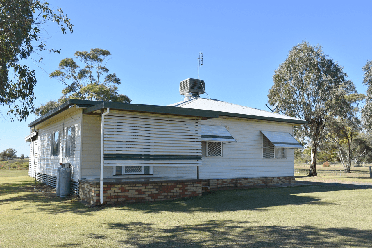 33 Terry Hie Hie Road, MOREE, NSW 2400