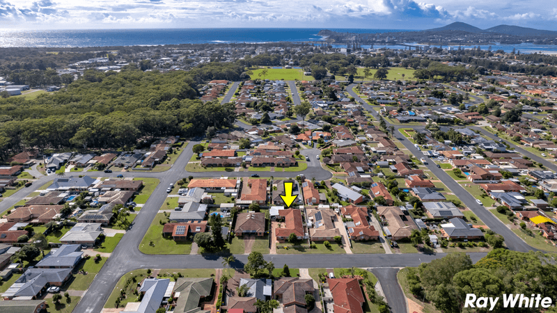 2/27 Parkway Drive, TUNCURRY, NSW 2428