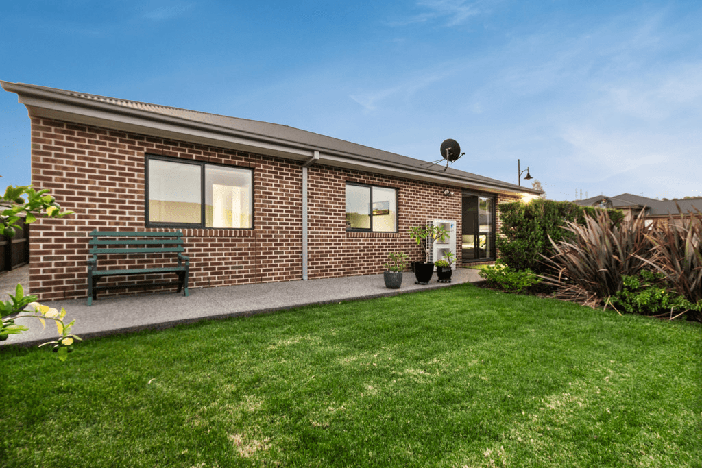 30 Wakehurst Way, OFFICER, VIC 3809