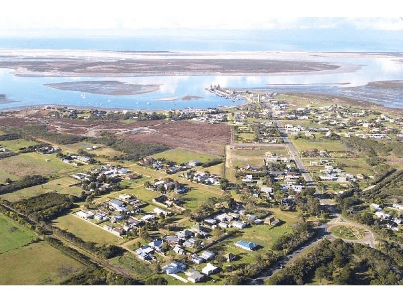 15 Lawrence Street, Port Albert, VIC 3971