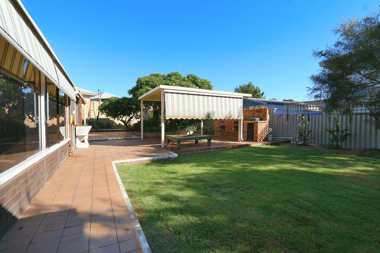 10 Duggan Court, KARDINYA, WA 6163