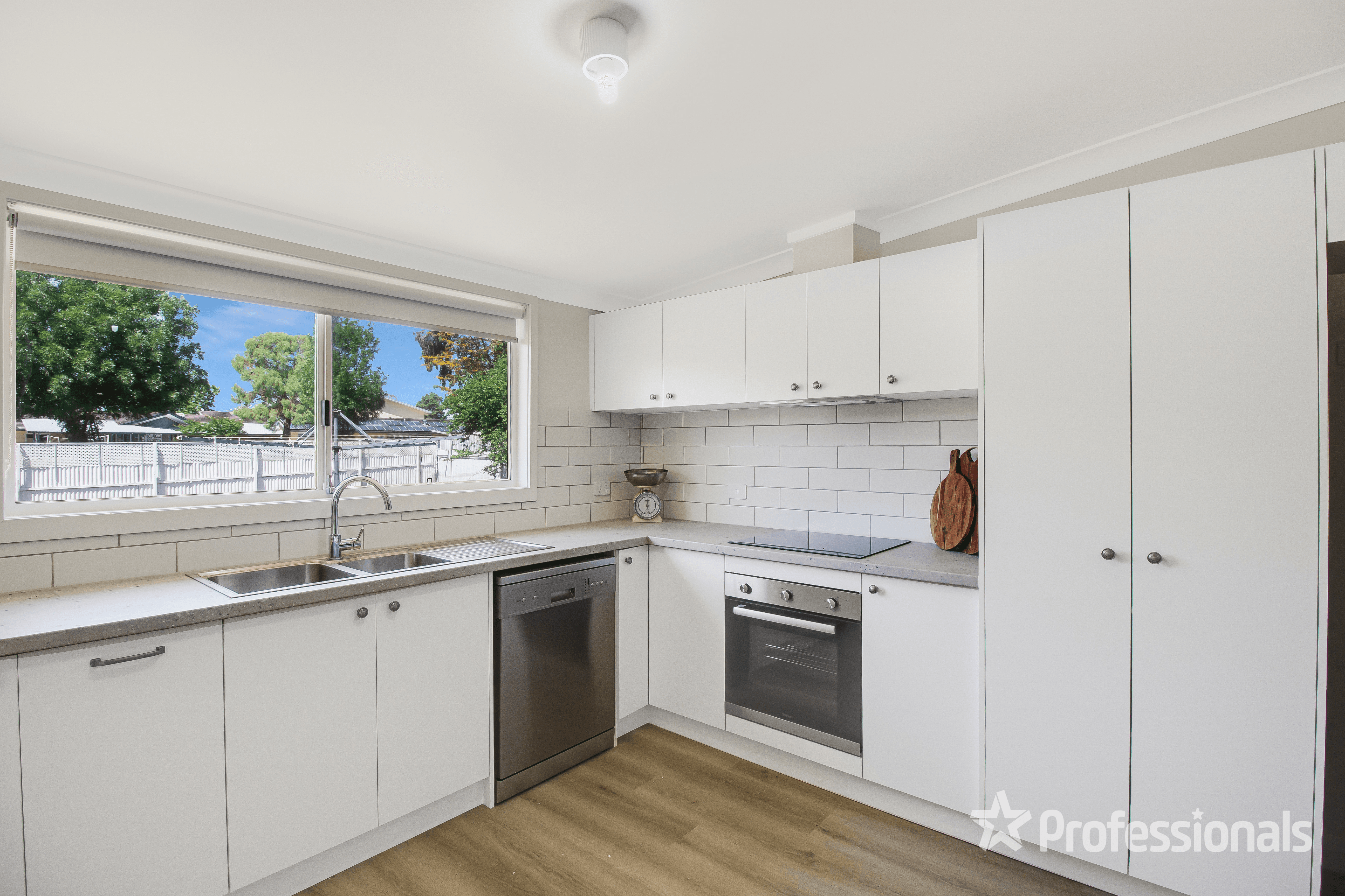 60 Ashmont Avenue, Ashmont, NSW 2650