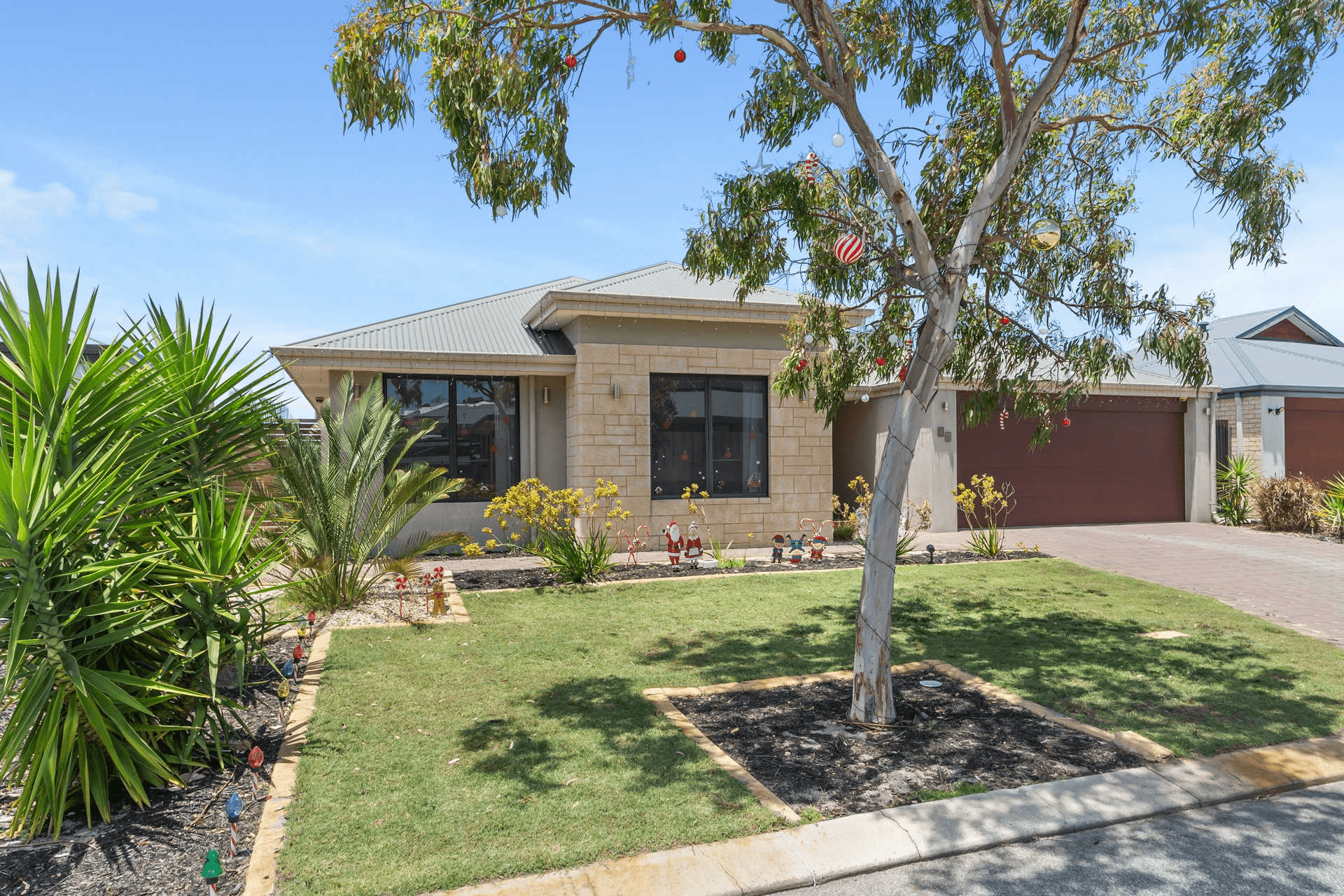 37 Tully Parade, Ellenbrook, WA 6069