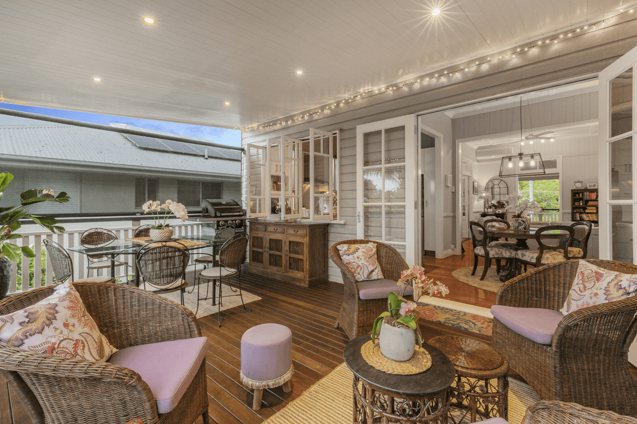 15 Kenilworth Street, SHERWOOD, QLD 4075
