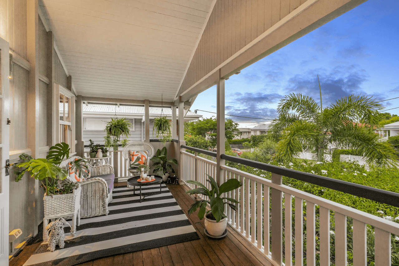15 Kenilworth Street, SHERWOOD, QLD 4075
