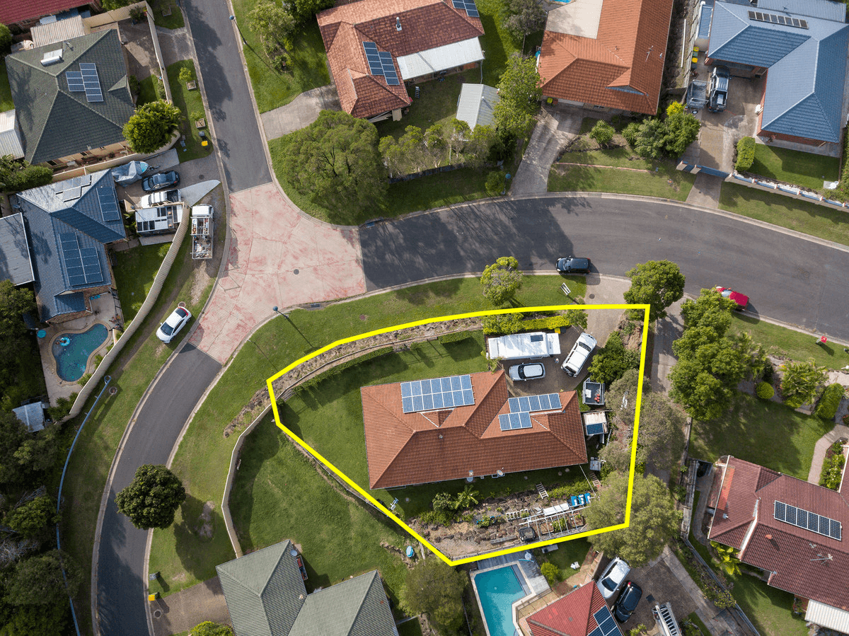 22 Edgehill Drive, NERANG, qld 4211