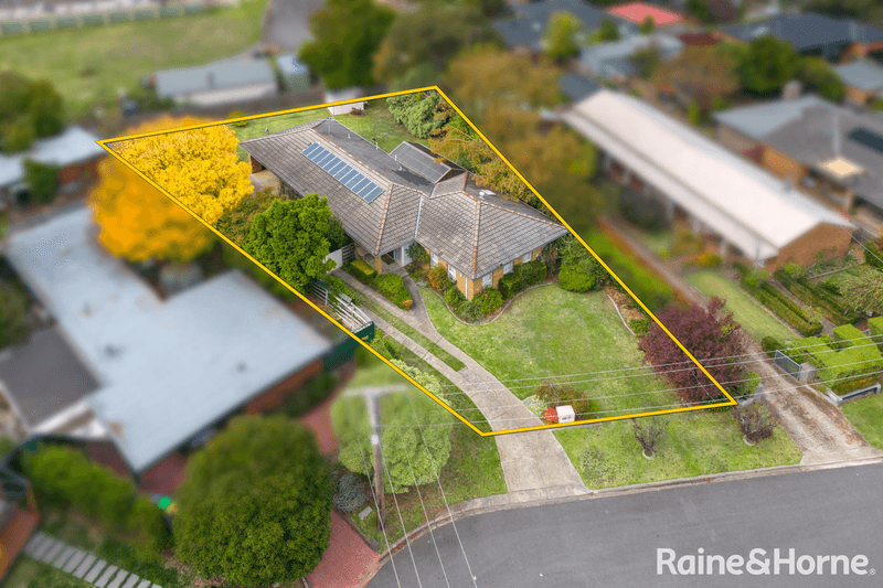 19 Grant Avenue, GISBORNE, VIC 3437