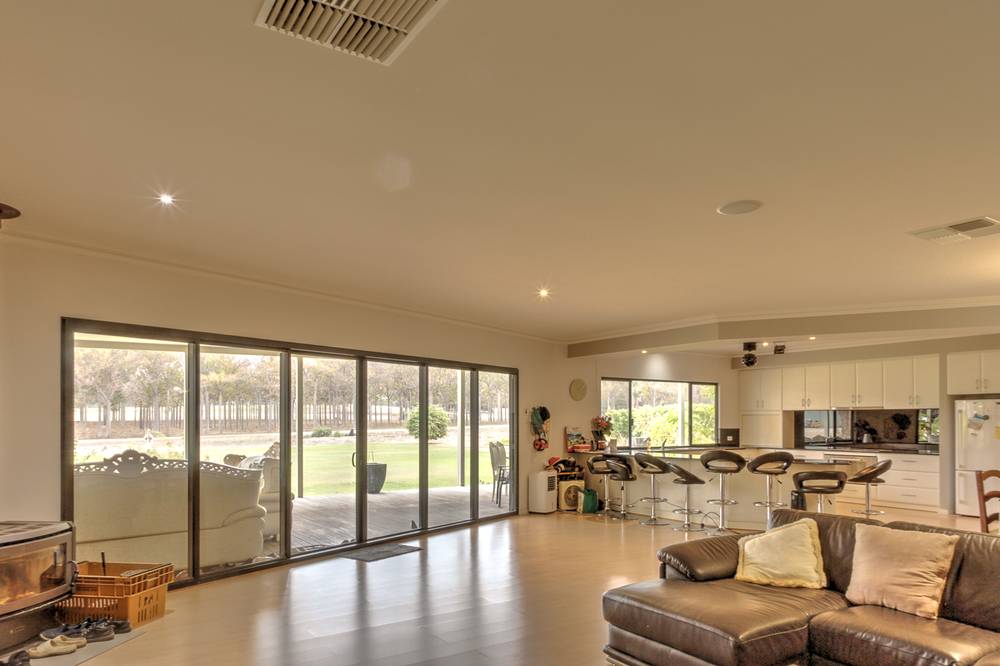 317 Rangeview Drive, Wanerie, WA 6503