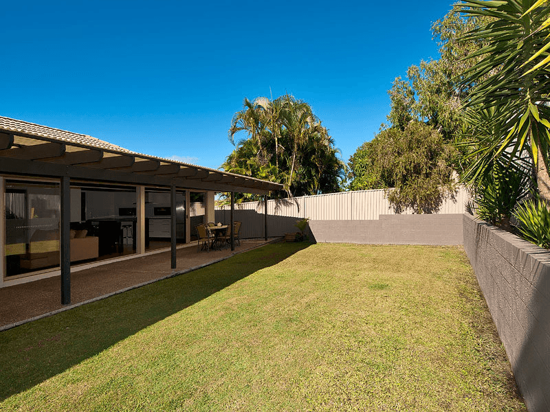 33 Hickey Way, Carrara, QLD 4211