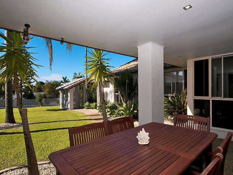 33 Hickey Way, Carrara, QLD 4211