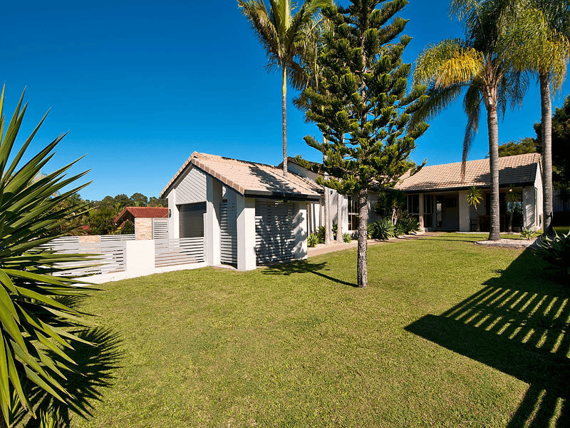 33 Hickey Way, Carrara, QLD 4211