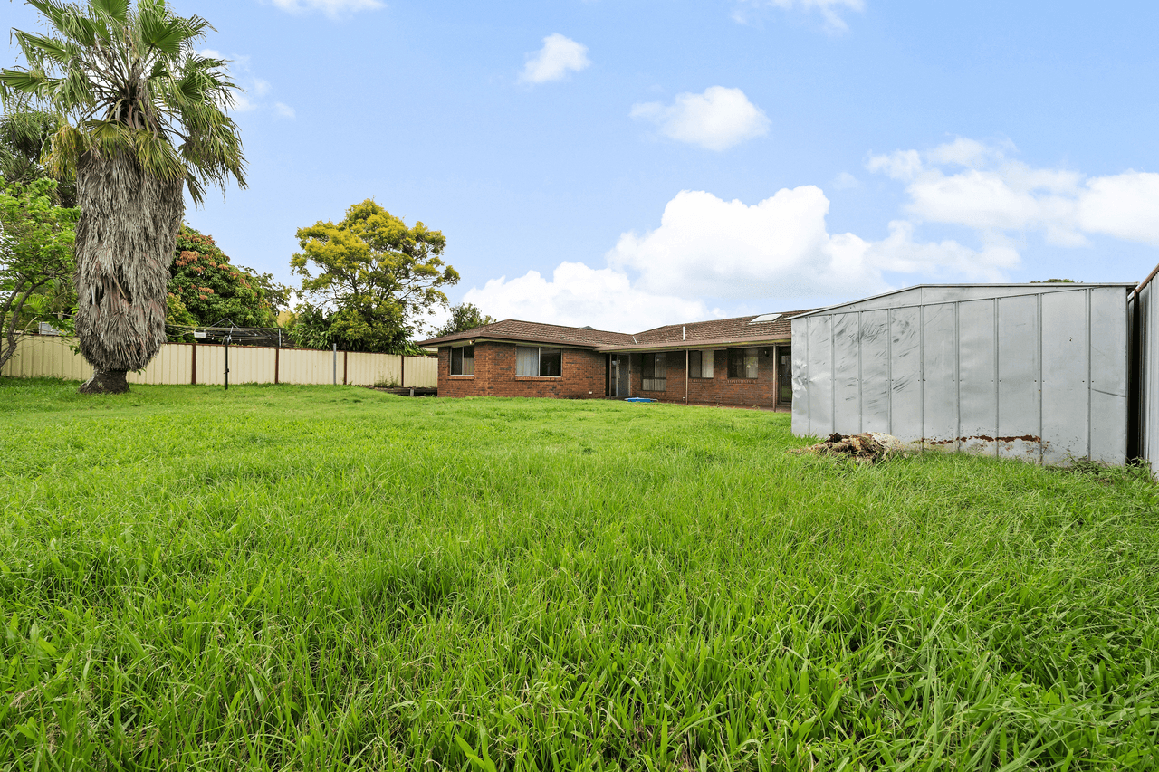 4 Feldspar Street, BETHANIA, QLD 4205