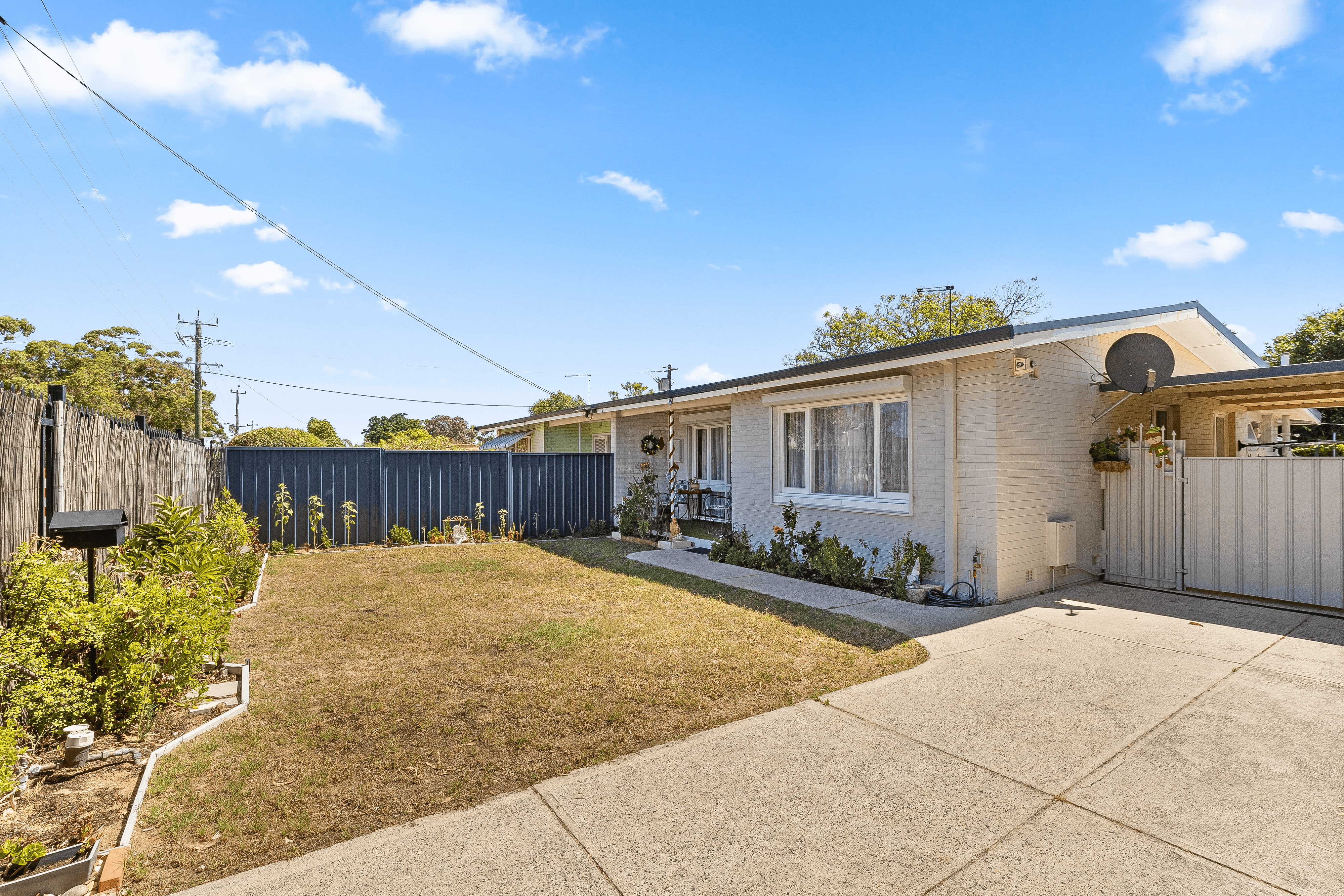 23B Mirrabooka Avenue, GIRRAWHEEN, WA 6064