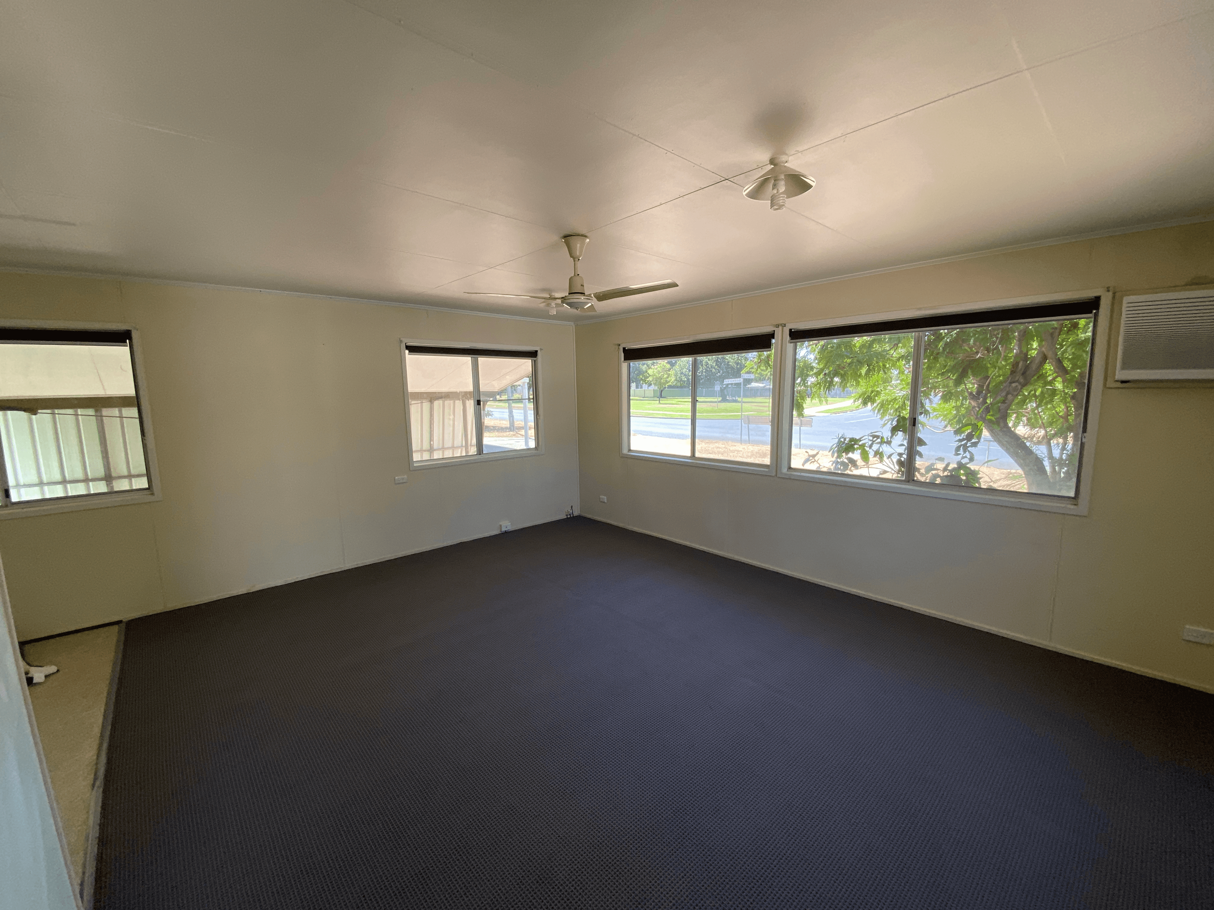 5 Queen Elizabeth Drive, DYSART, QLD 4745