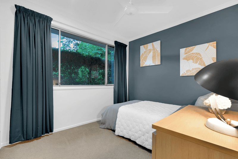 5 Bodmin Place, CHAPEL HILL, QLD 4069