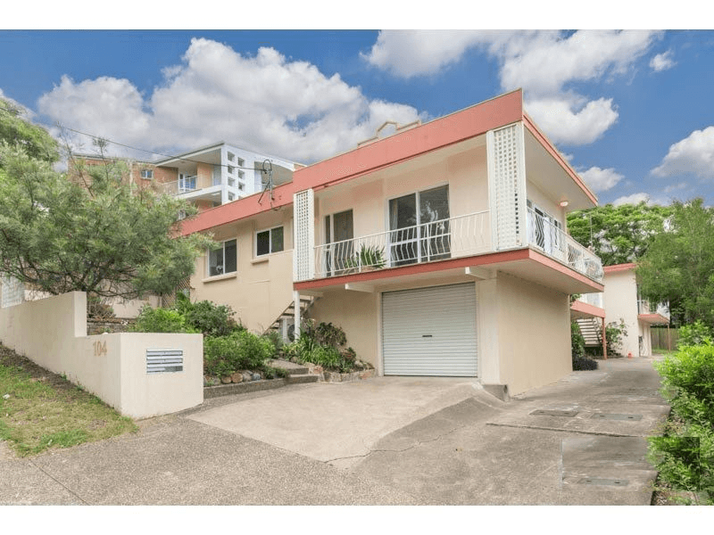 3/104 CARMODY ROAD, ST LUCIA, QLD 4067