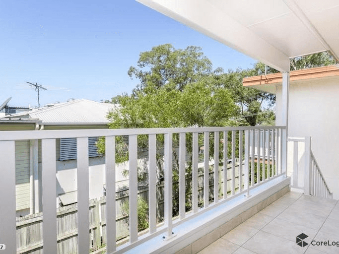 3/104 CARMODY ROAD, ST LUCIA, QLD 4067