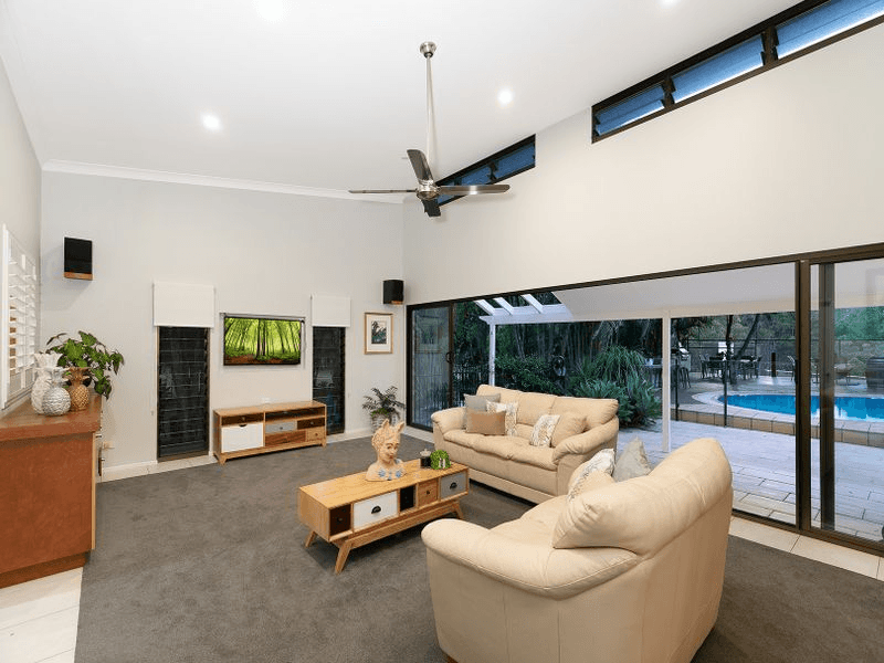 169 Warriewood Street, CHANDLER, QLD 4155