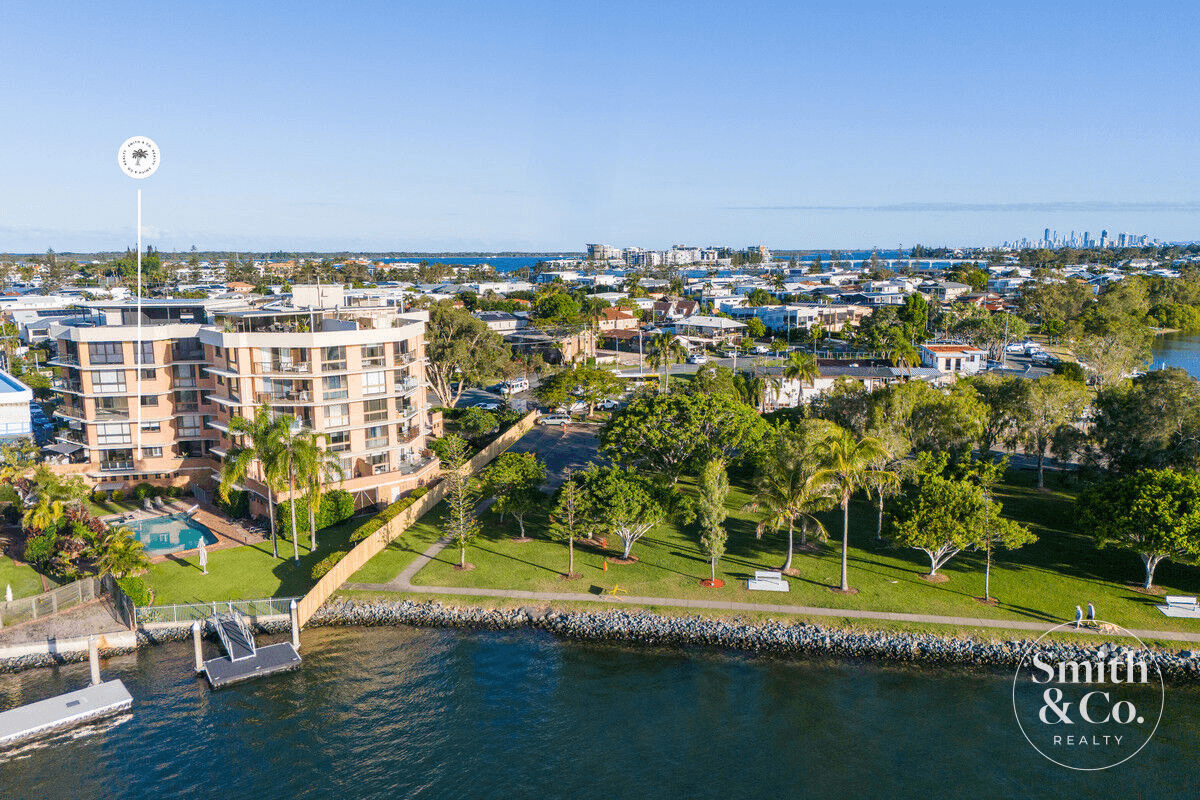 3/8 Paradise Parade, Paradise Point, QLD 4216