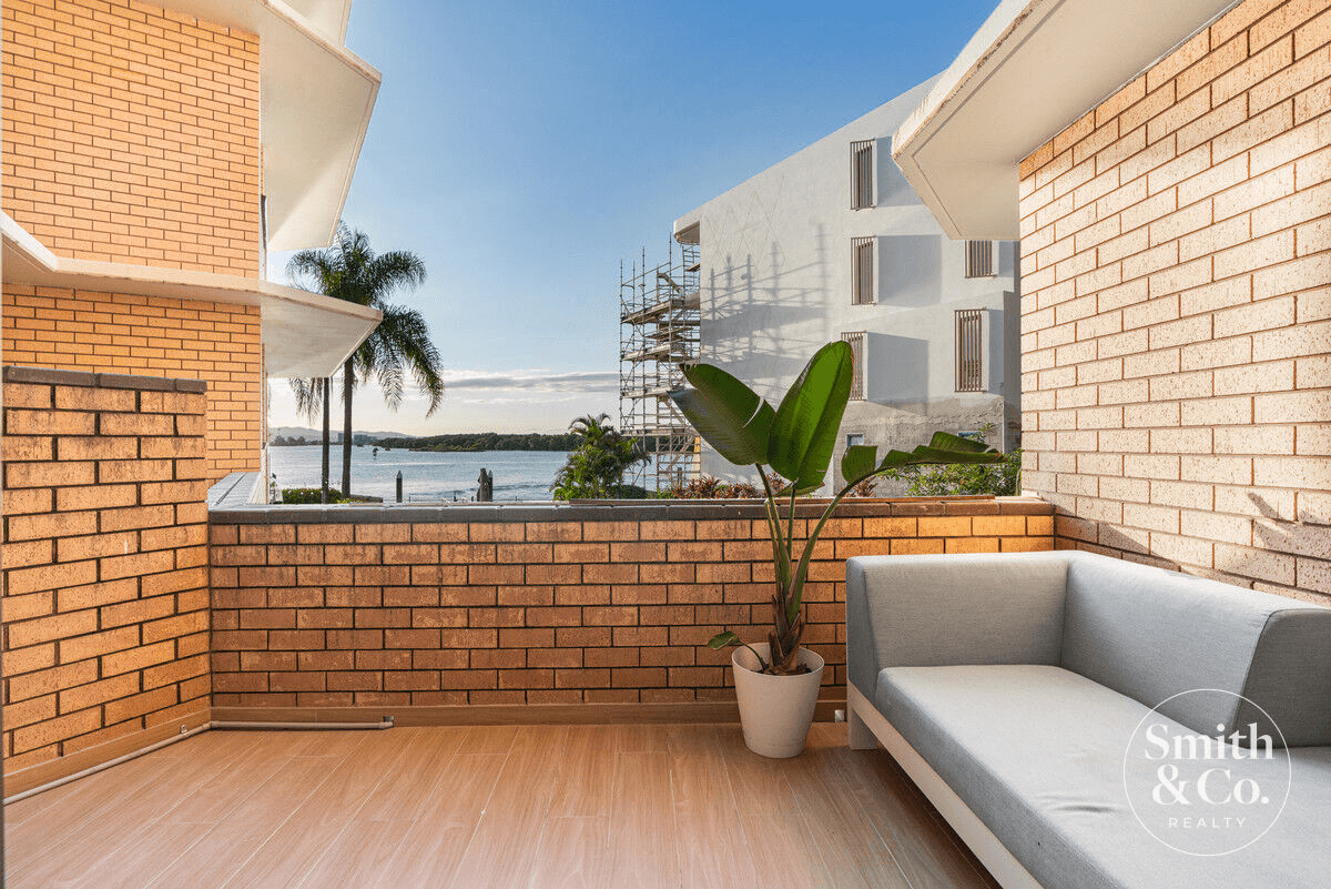 3/8 Paradise Parade, Paradise Point, QLD 4216