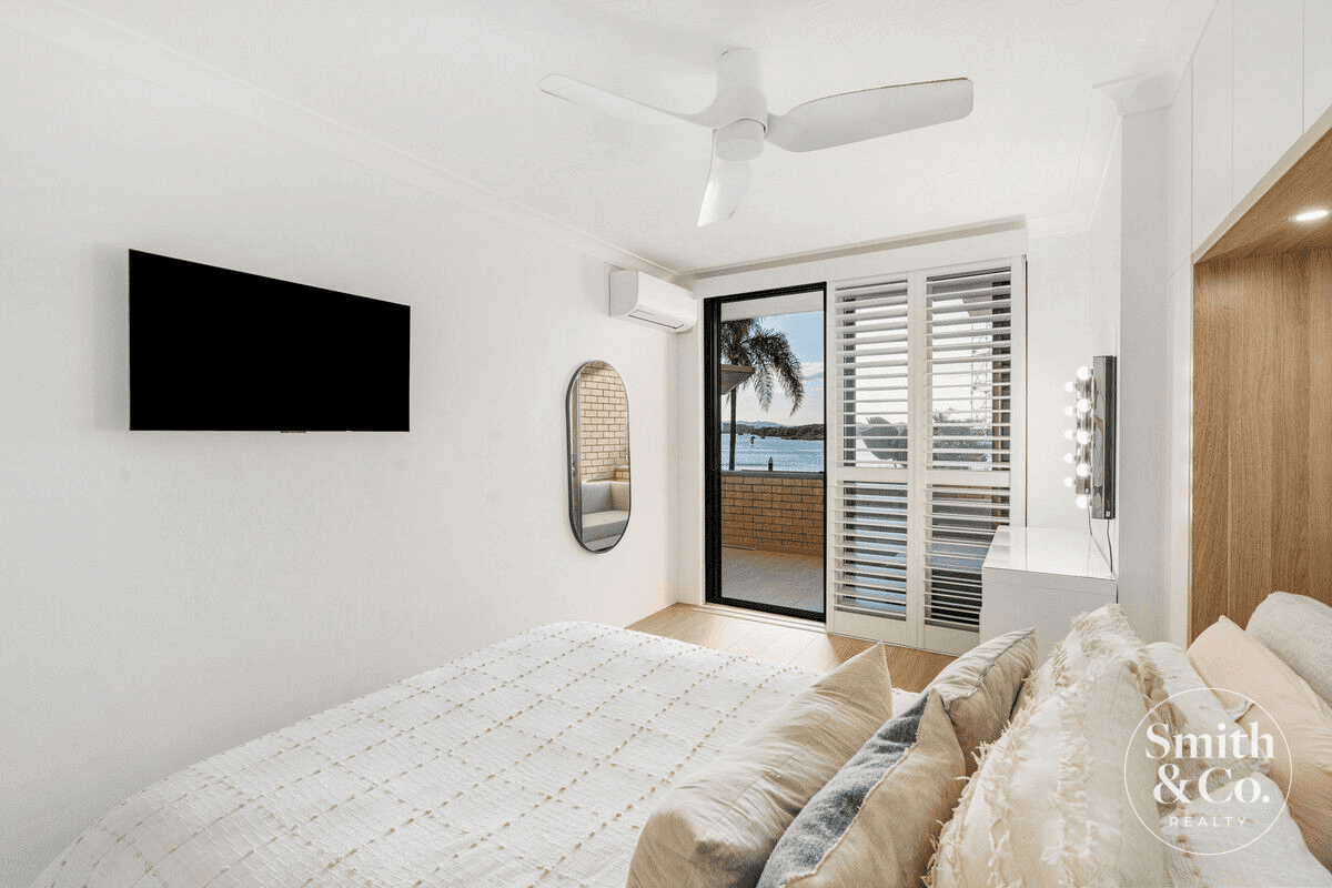 3/8 Paradise Parade, Paradise Point, QLD 4216