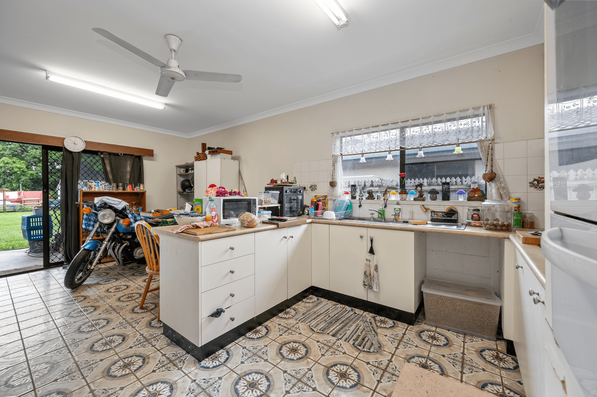 2 Mango Avenue, MUNDINGBURRA, QLD 4812