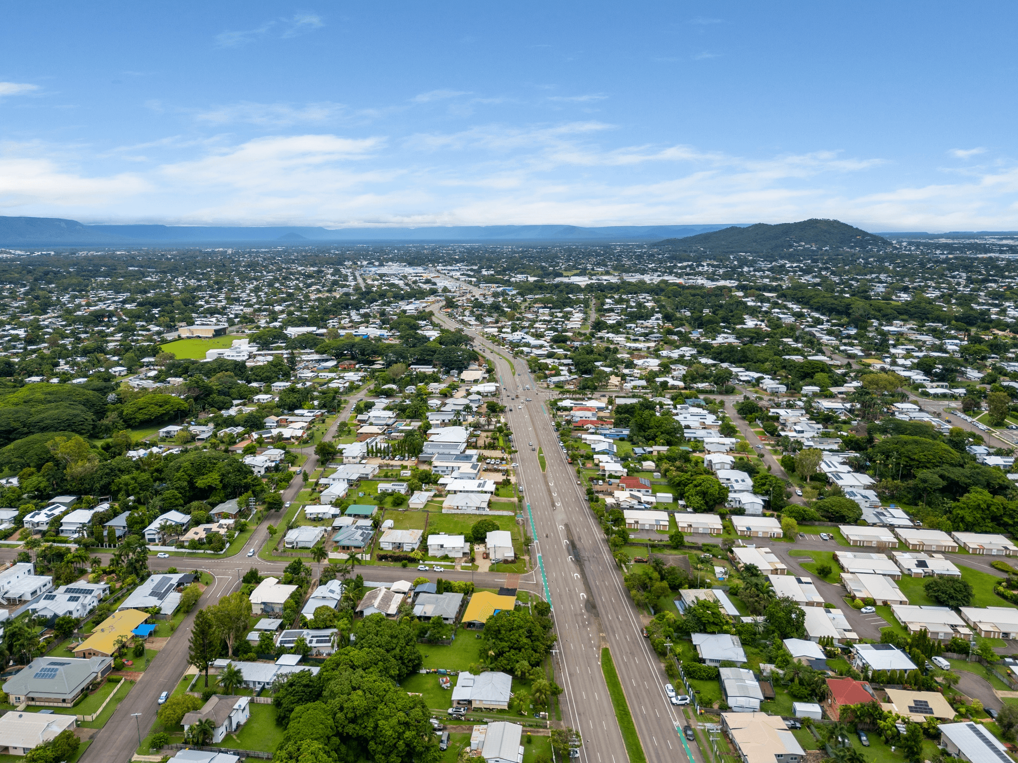 2 Mango Avenue, MUNDINGBURRA, QLD 4812