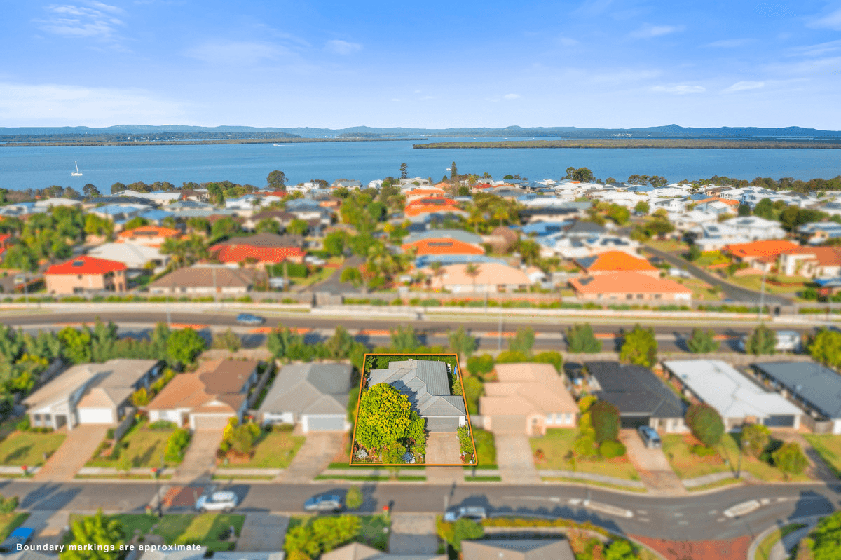 136 Bankswood Drive, REDLAND BAY, QLD 4165