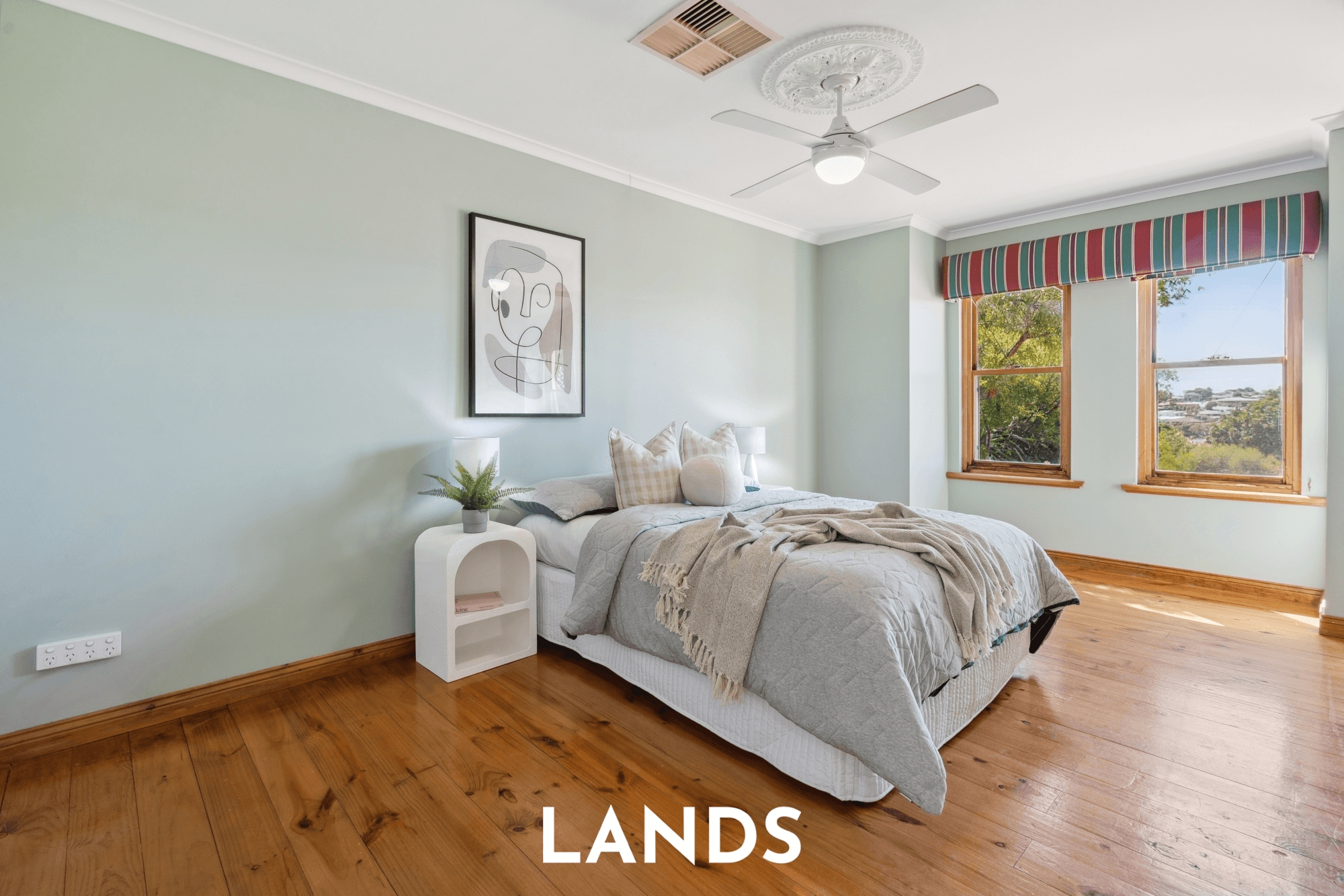 11 Kalmia Court, Hallett Cove, SA 5158