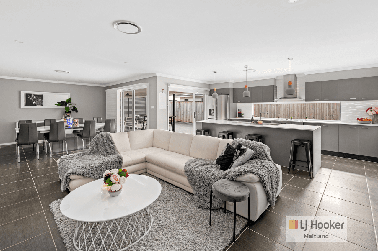 101 Grand Parade, RUTHERFORD, NSW 2320