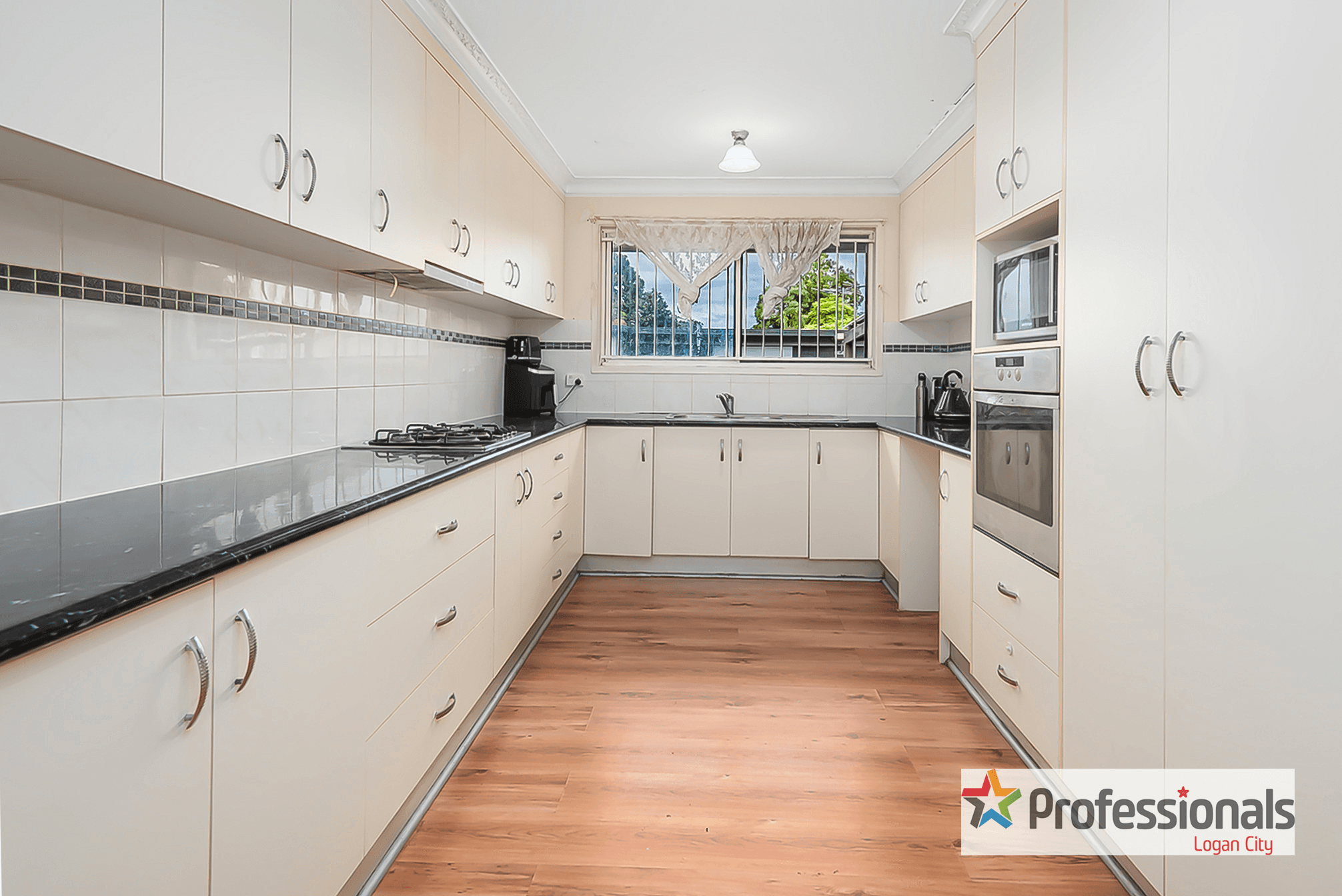 73 Christopher Street, SLACKS CREEK, QLD 4127