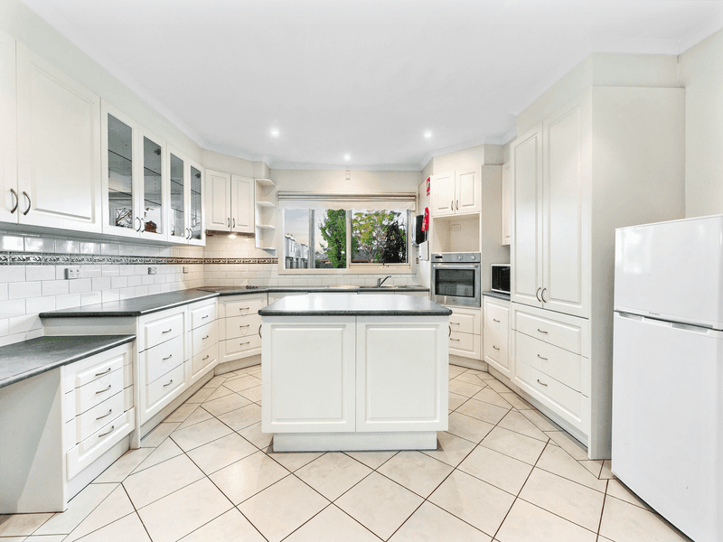 36 Lyall Street, CRANBOURNE, VIC 3977