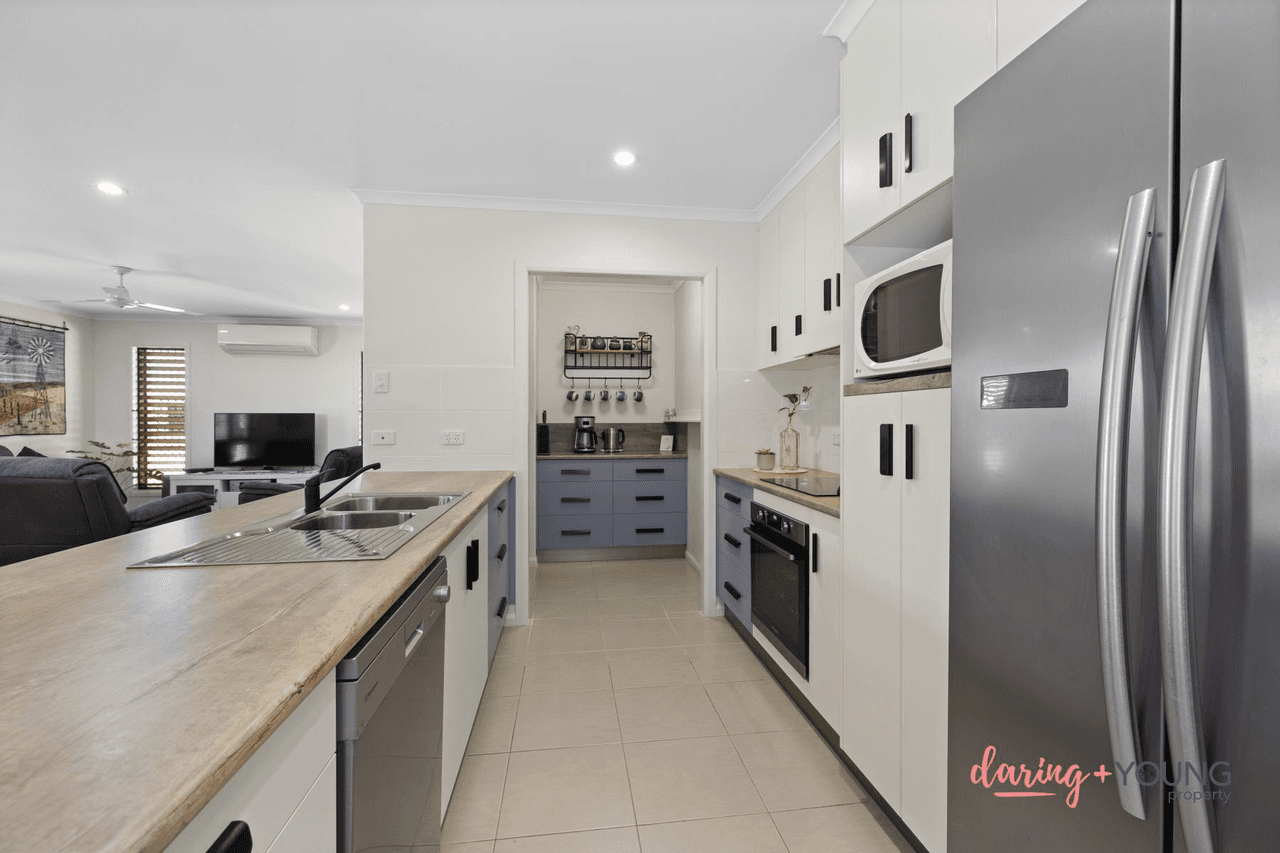 78 Shoalmarra Drive, MOUNT LOW, QLD 4818