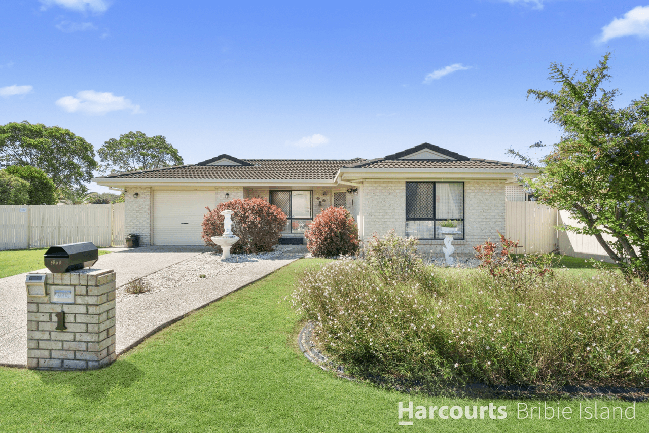 1 Squire Place, SANDSTONE POINT, QLD 4511