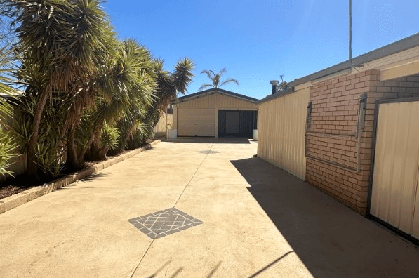 4 Trythall Place, HANNANS, WA 6430