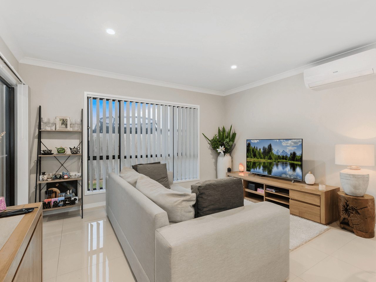 13 Lee Street, PIMPAMA, QLD 4209