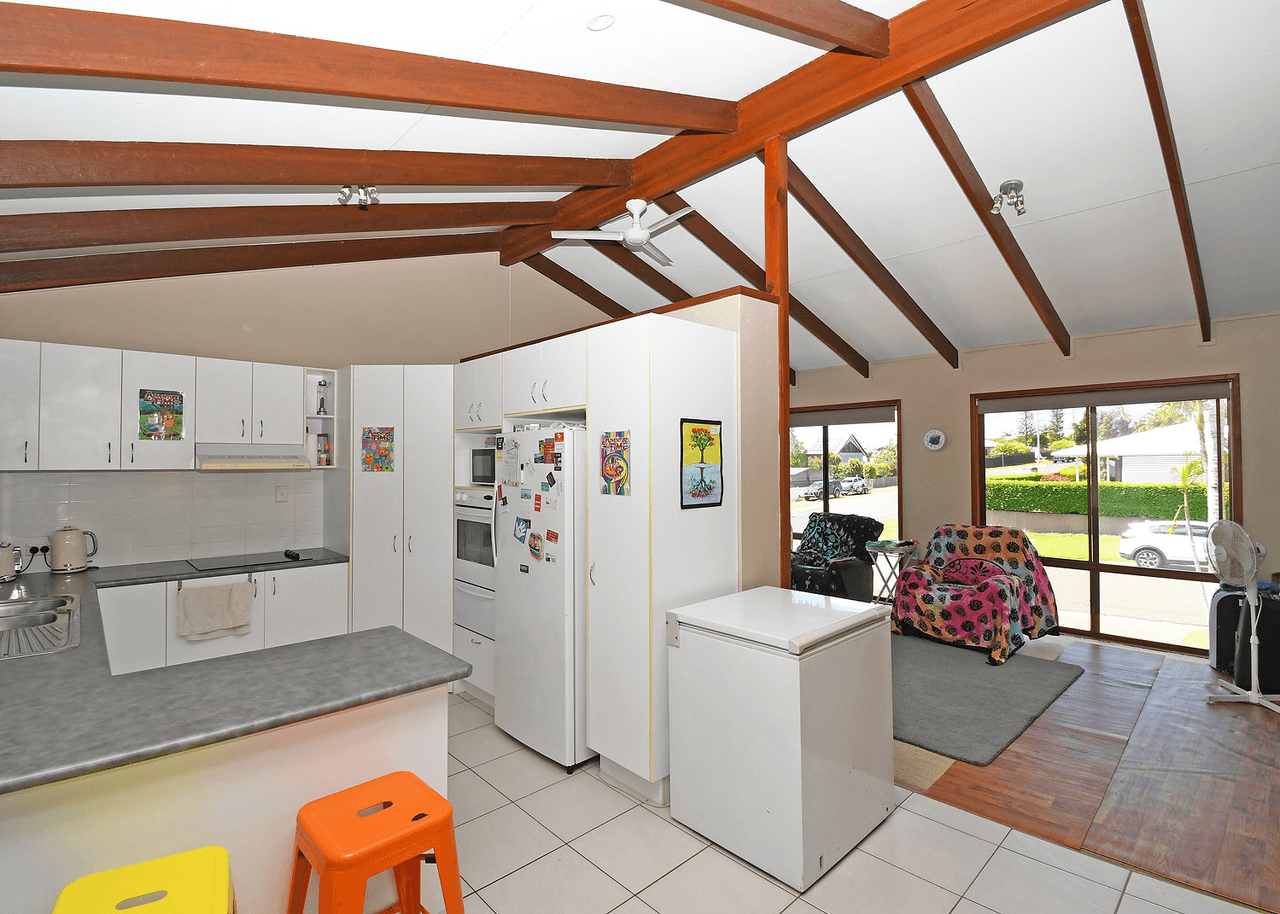 26 Waigani Av, KAWUNGAN, QLD 4655