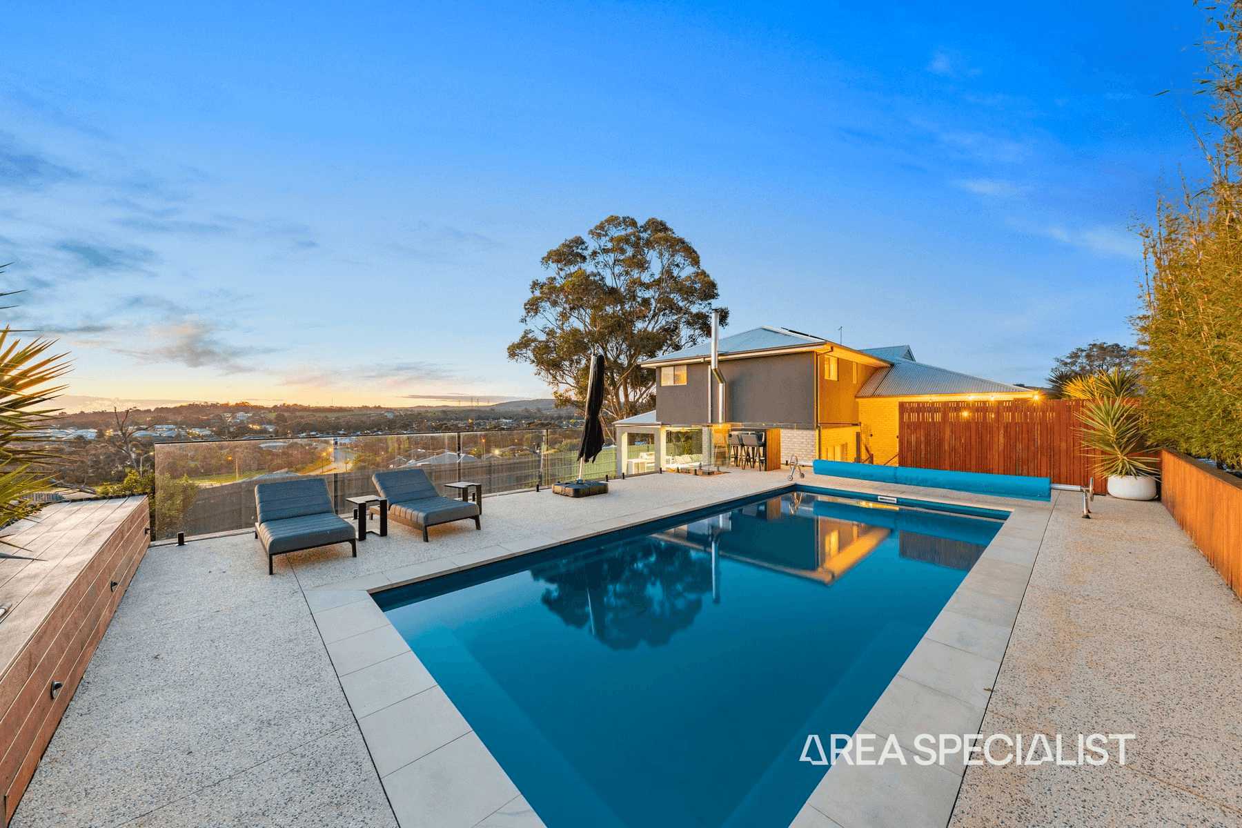 10 Tranquil Way, Pakenham, VIC 3810