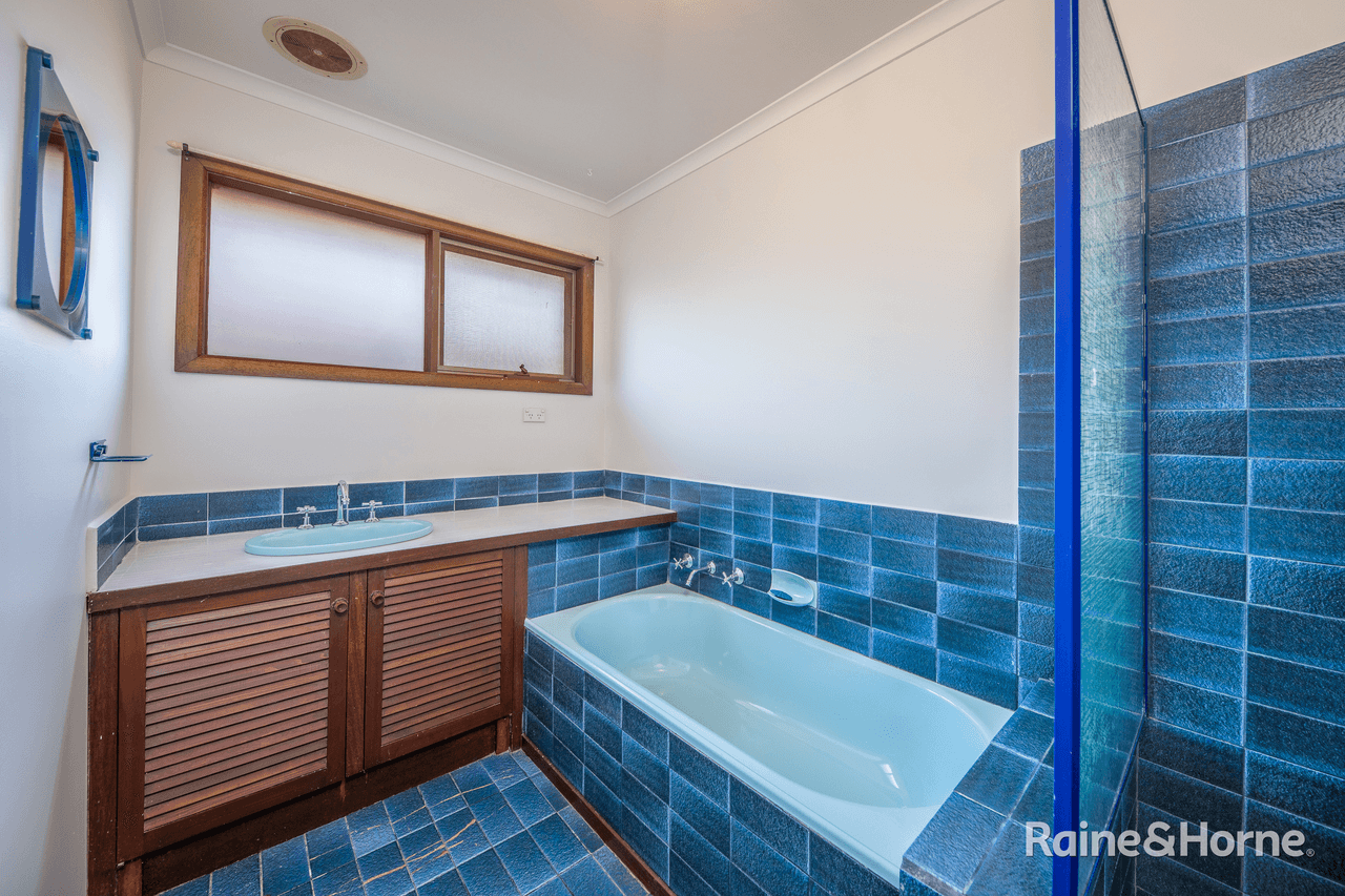 9 Scott Street, SUNBURY, VIC 3429