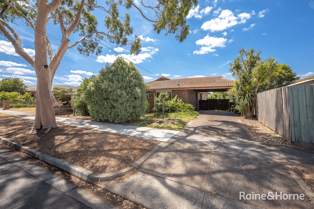 9 Scott Street, SUNBURY, VIC 3429