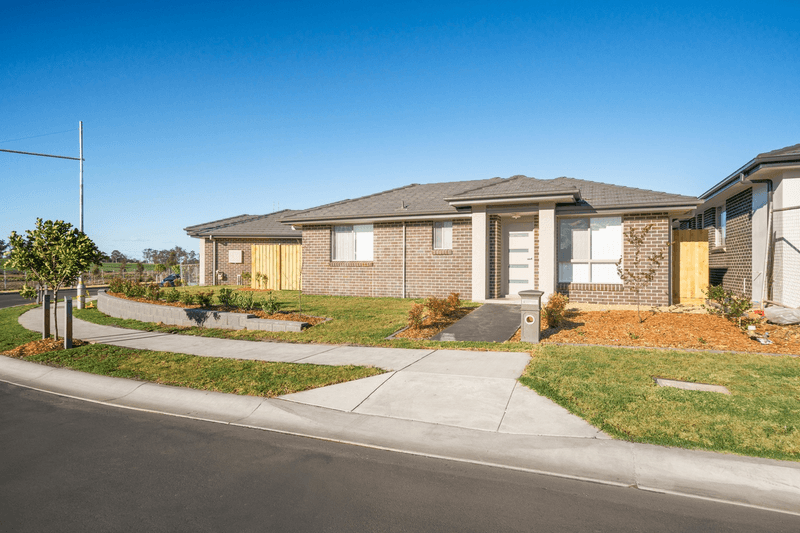 16A Williamson Street, ORAN PARK, NSW 2570