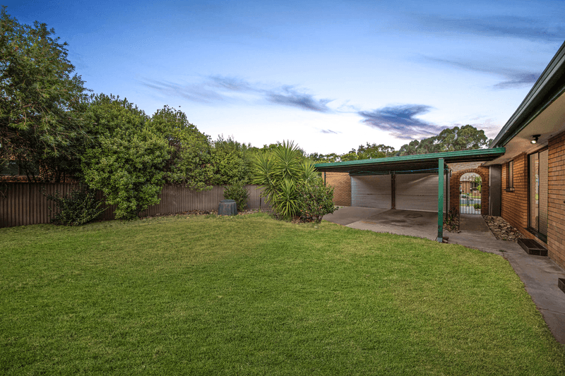 21 Sunwood Drive, LAVINGTON, NSW 2641