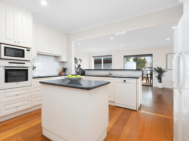 17 Derham Street, Mount Waverley, VIC 3149